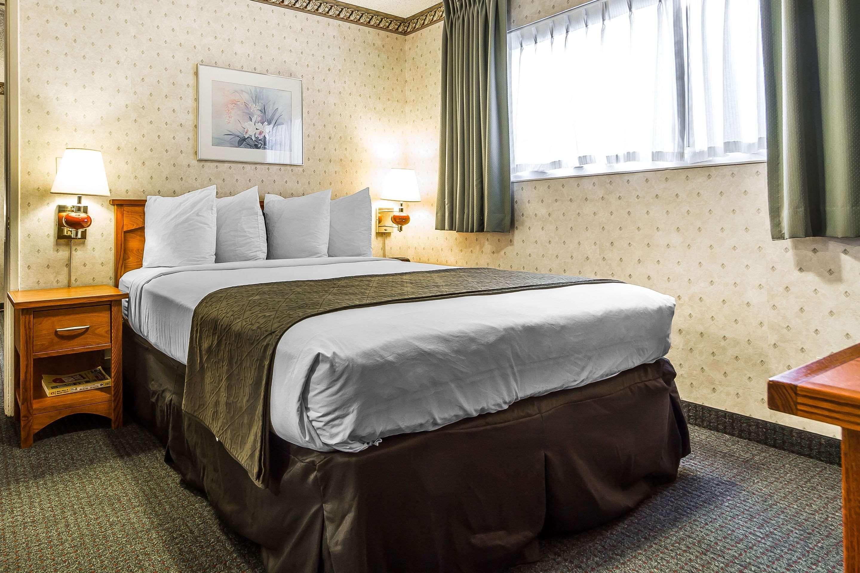 Quality Inn & Suites Silicon Valley Санта Клара Екстериор снимка