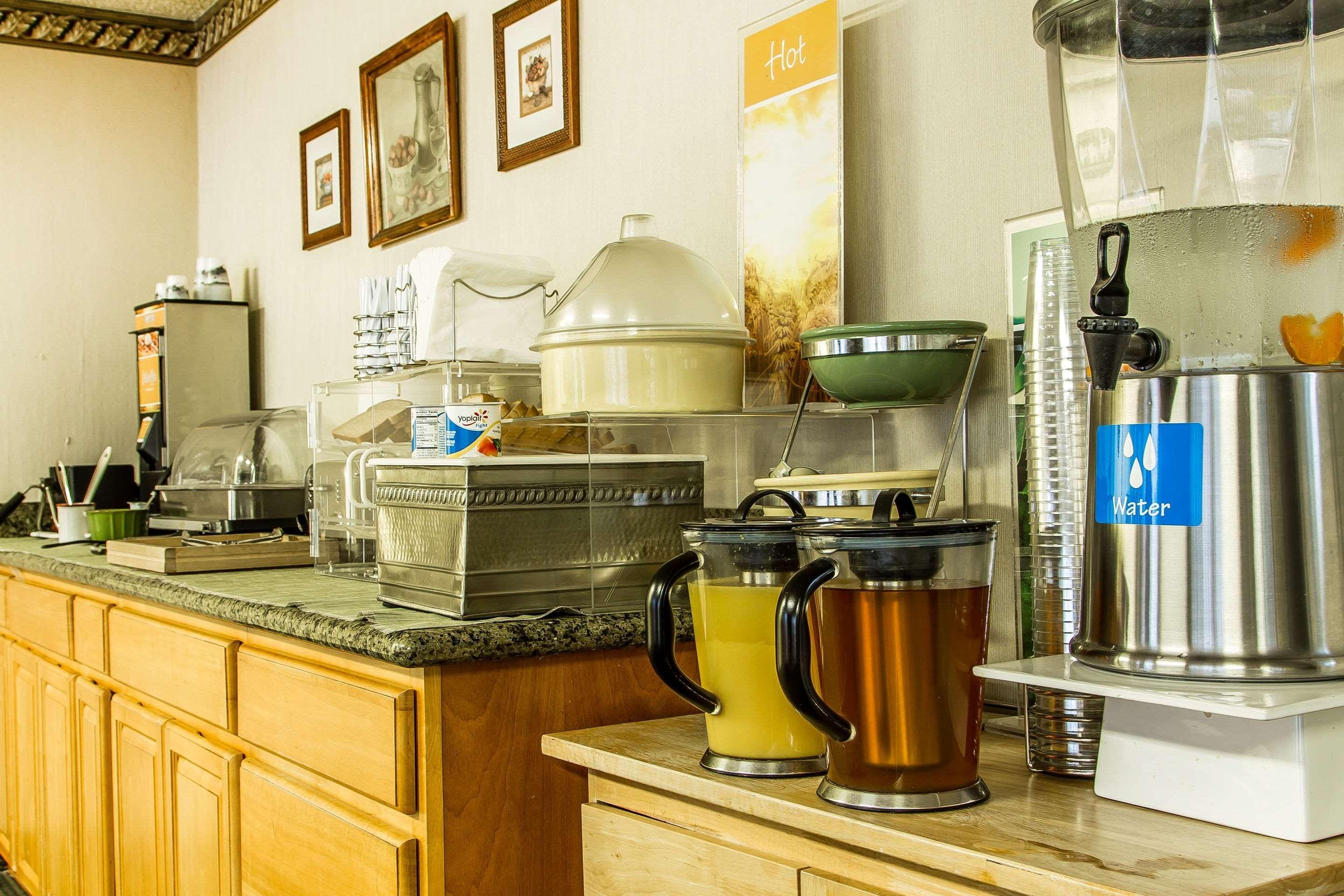 Quality Inn & Suites Silicon Valley Санта Клара Екстериор снимка