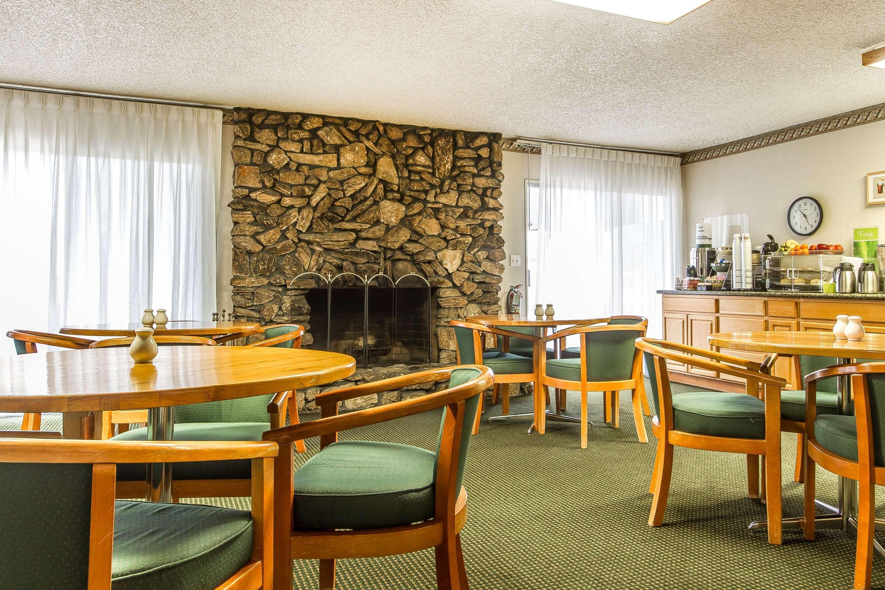 Quality Inn & Suites Silicon Valley Санта Клара Екстериор снимка