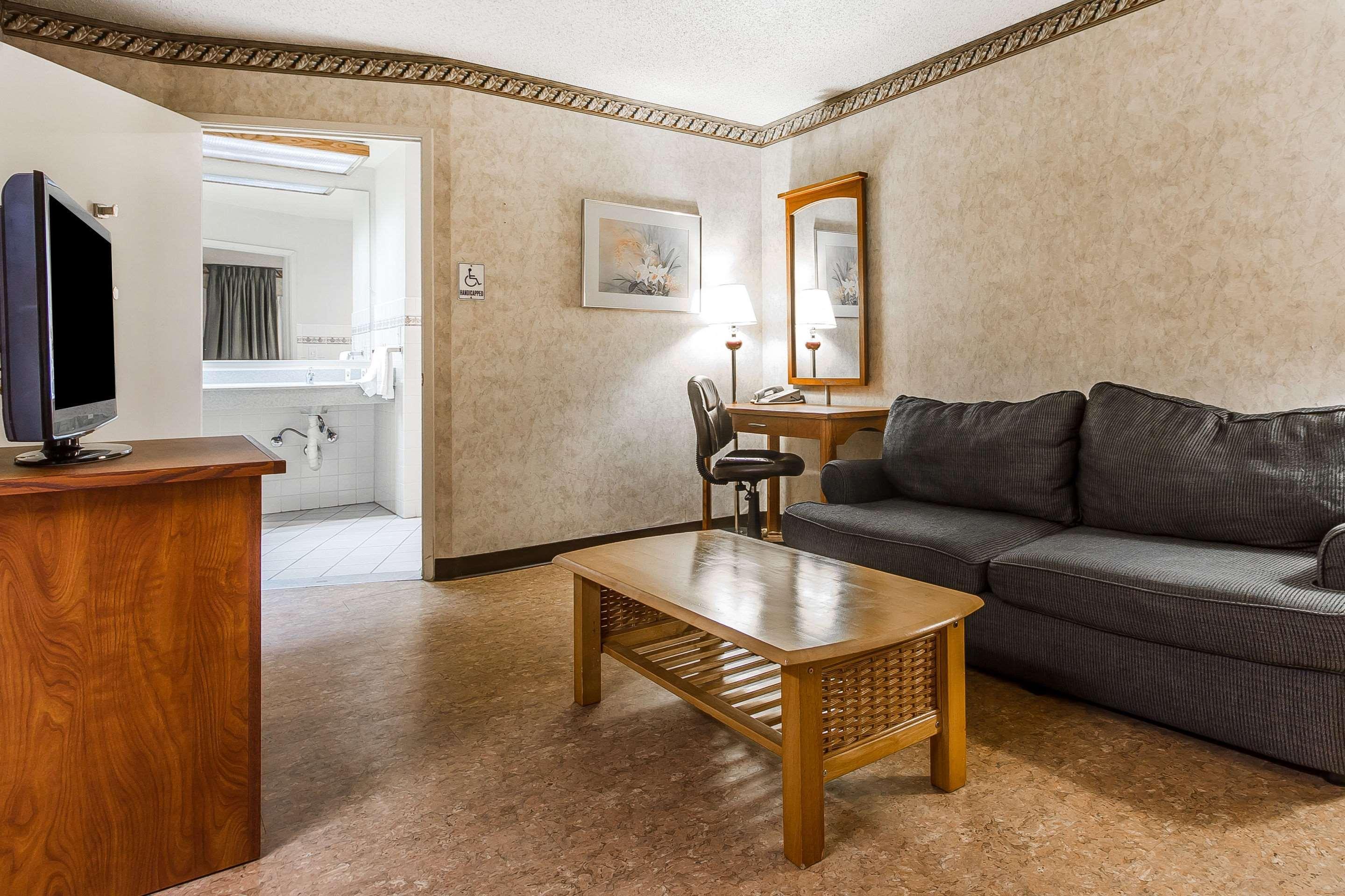 Quality Inn & Suites Silicon Valley Санта Клара Екстериор снимка